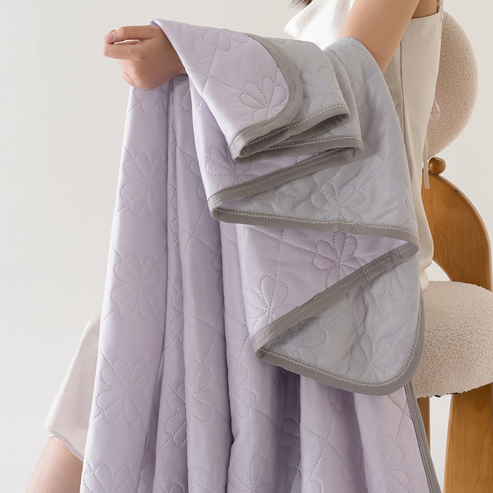 91家纺网 家纺一手货源 找家纺 伊梵居 2026新款简约凉感丝夏被夏凉被空调被 魅紫色