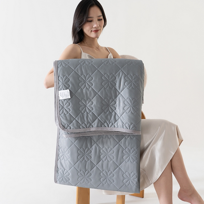 91家纺网 家纺一手货源 找家纺 伊梵居 2026新款简约凉感丝夏被夏凉被空调被 深灰色