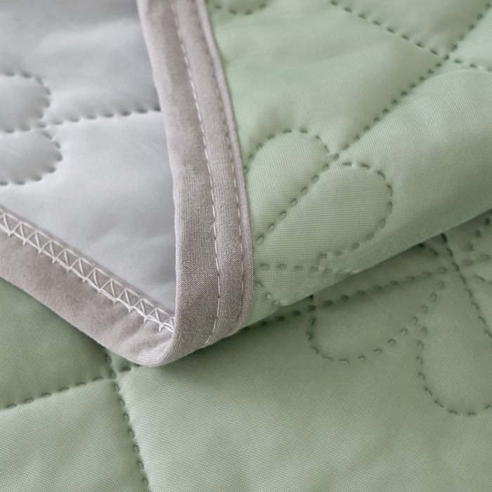 91家纺网 家纺一手货源 找家纺 伊梵居 2026新款简约凉感丝夏被夏凉被空调被 果绿色