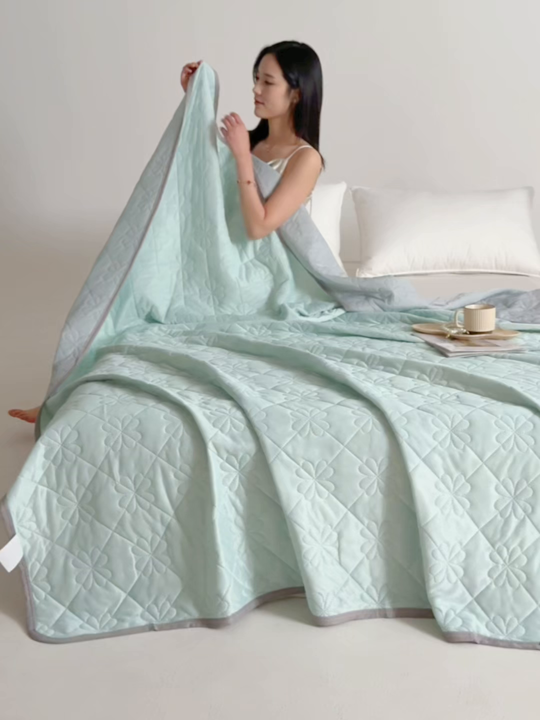 91家纺网 家纺一手货源 找家纺 伊梵居 2026新款简约凉感丝夏被夏凉被空调被 浅绿色