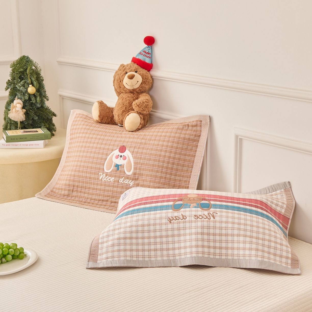 91家纺网 家纺一手货源 找家纺 沐瑟家纺 2026新款全棉纯棉八层枕巾-卡通格子 桔小兔 52x78cm枕巾一只