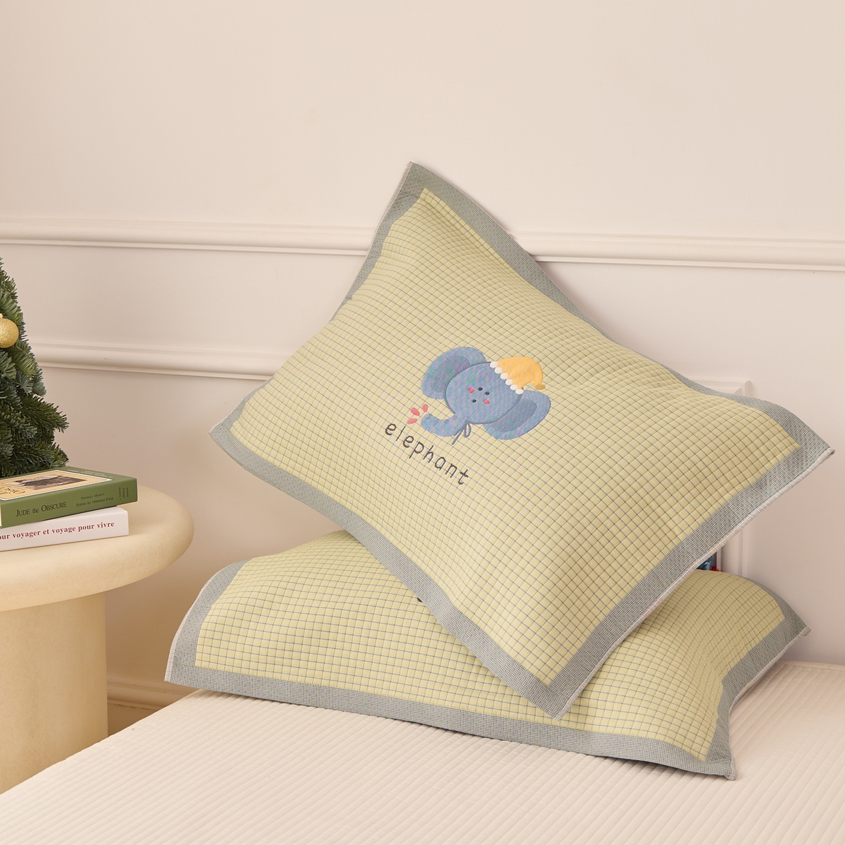 91家纺网 家纺一手货源 找家纺 沐瑟家纺 2026新款全棉纯棉八层枕巾-卡通格子 水滴象 52x78cm枕巾一只