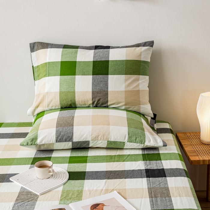 91家纺网 家纺一手货源 找家纺 咏绒家纺工厂店 2025新款A类色织水洗棉四件套 海青鲜绿格