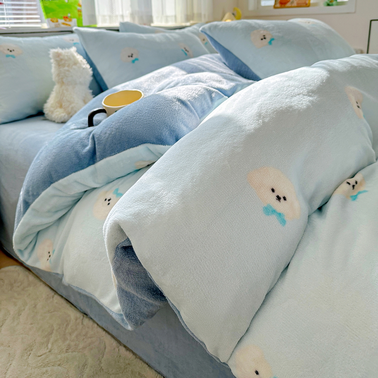 91家纺网 家纺一手货源 找家纺 优选 2025新款小清新加厚高克重牛奶绒四件套直播爆款电商爆款 绒绒小狗蓝