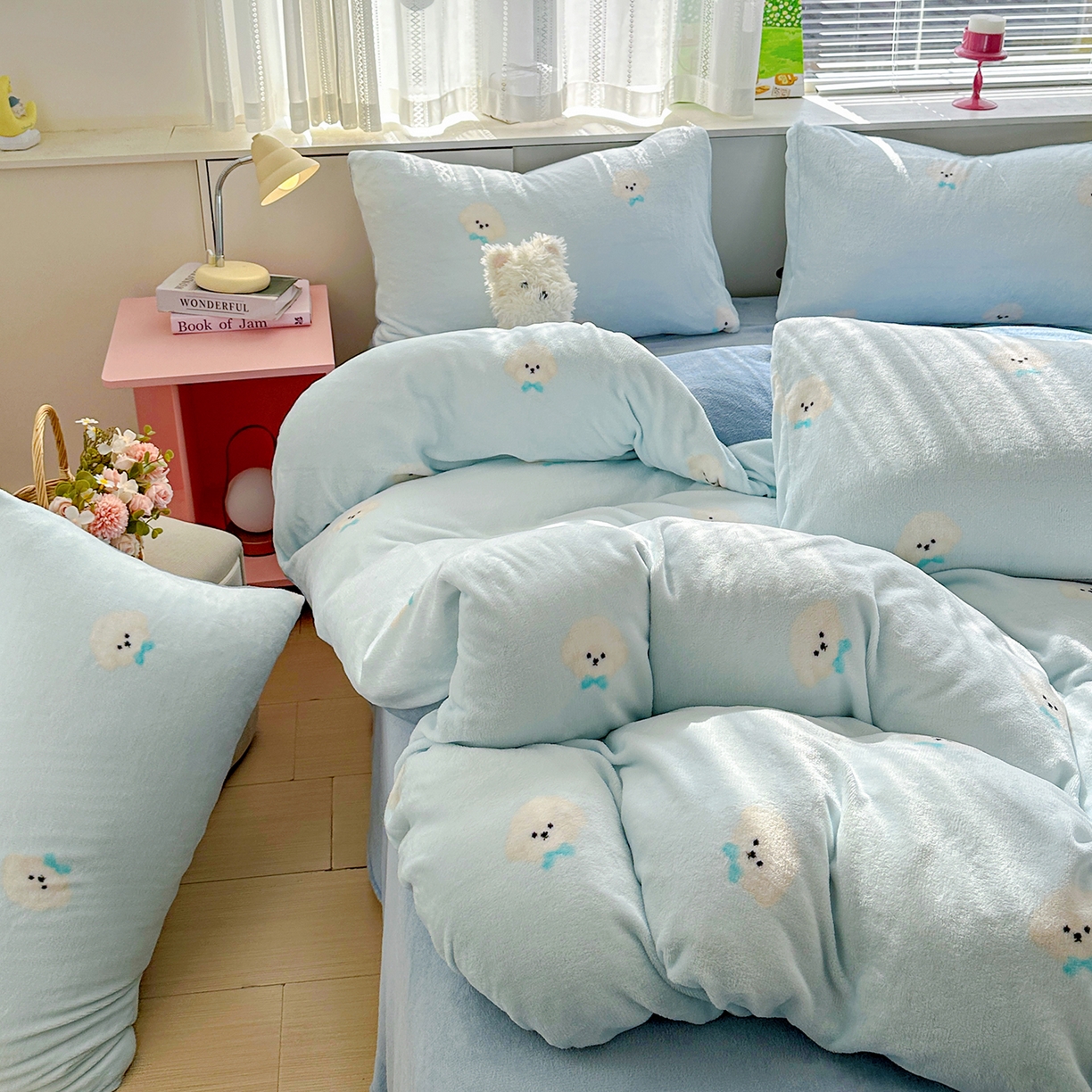 91家纺网 家纺一手货源 找家纺 优选 2025新款小清新加厚高克重牛奶绒四件套直播爆款电商爆款 绒绒小狗蓝