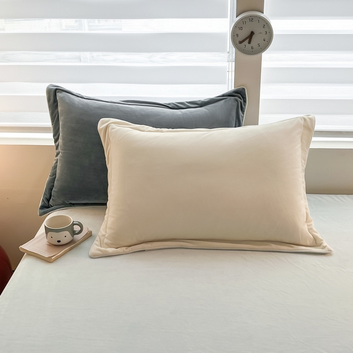 91家纺网 家纺一手货源 找家纺 咏绒家纺工厂店 2025新款加厚婴儿绒牛奶绒四件套9斤工艺款宝宝绒四件套 米白+浅蓝