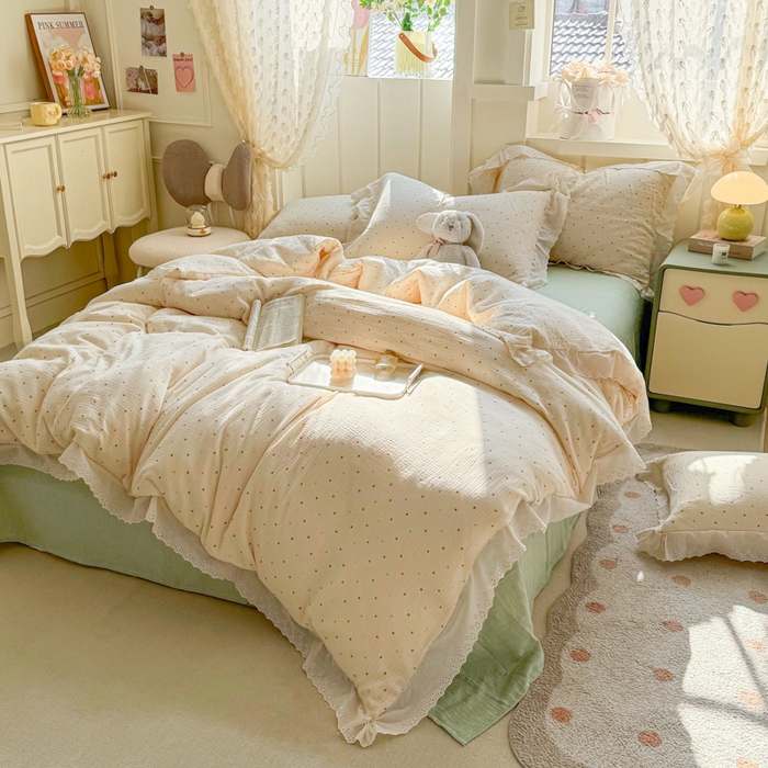 91家纺网 家纺一手货源 找家纺 咏绒家纺工厂店 2025新款全棉双层皱皱沙印花花边款四件套 墨颜