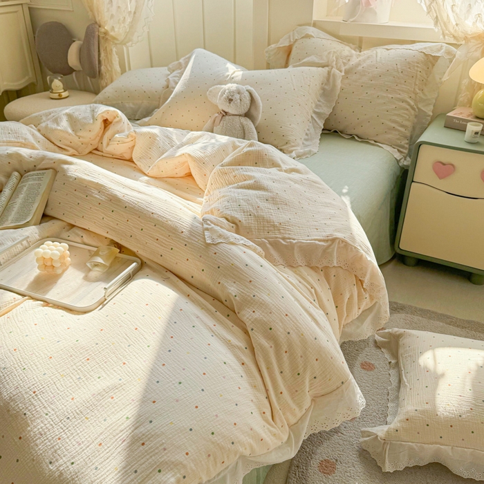 91家纺网 家纺一手货源 找家纺 咏绒家纺工厂店 2025新款全棉双层皱皱沙印花花边款四件套 墨颜