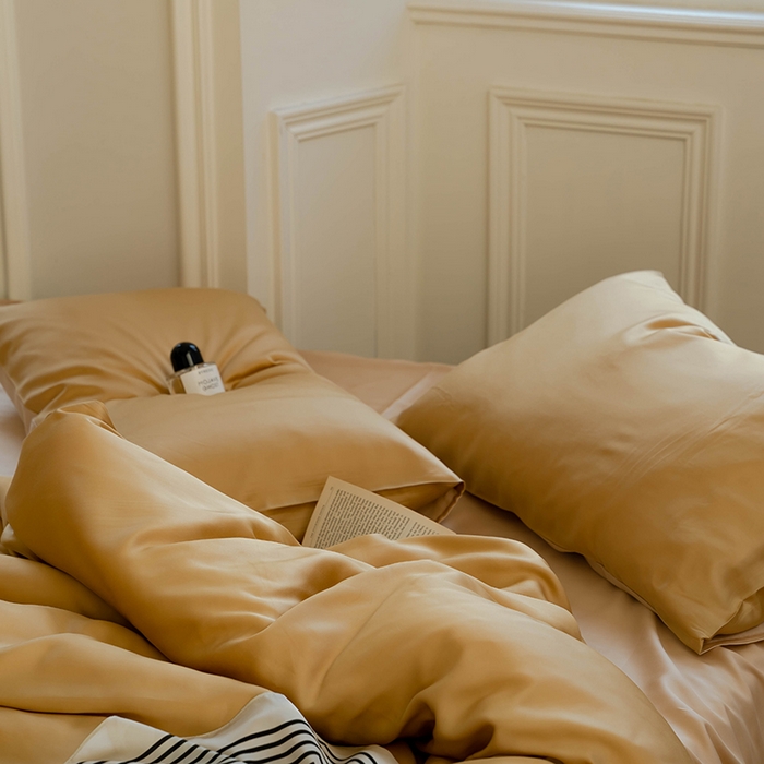 91家纺网 家纺一手货源 找家纺 浩情国际婚庆供货中心 2026新款60支奥地利兰精天丝纯色双拼系列四件套 芝士黄-沙茶色