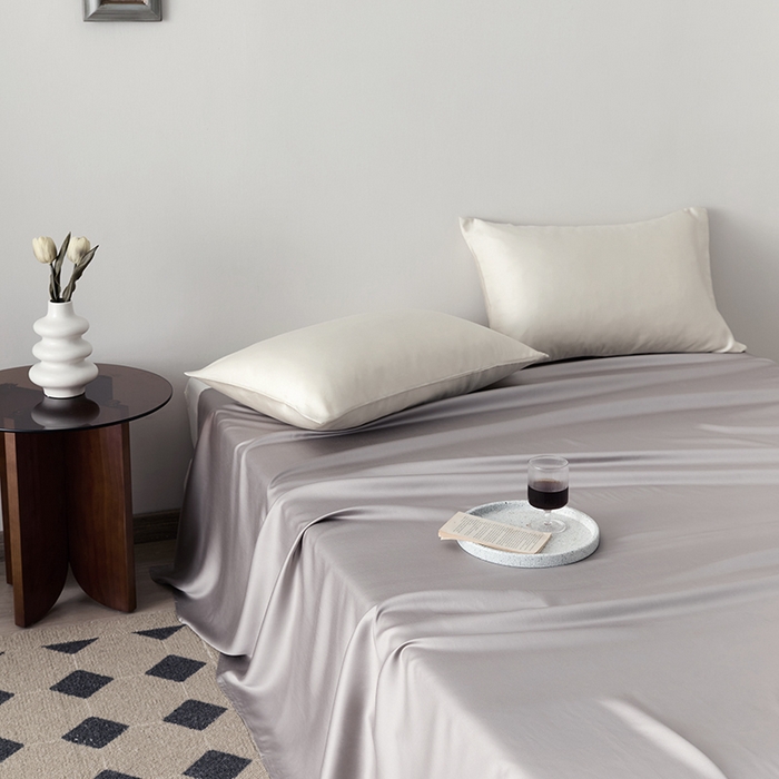 91家纺网 家纺一手货源 找家纺 浩情国际婚庆供货中心 2026新款60支奥地利兰精天丝纯色双拼系列四件套 满天星紫-曙光银