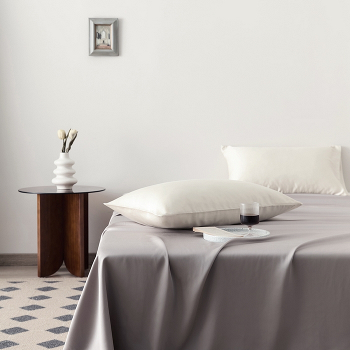 91家纺网 家纺一手货源 找家纺 浩情国际婚庆供货中心 2026新款60支奥地利兰精天丝纯色双拼系列四件套 满天星紫-曙光银