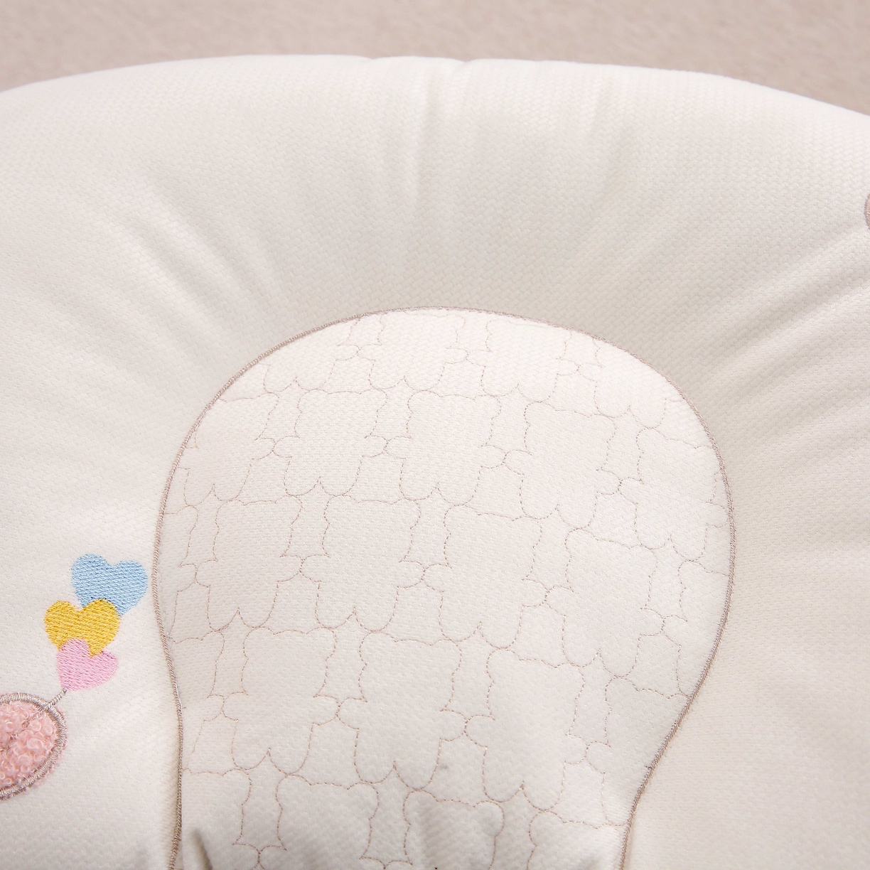 91家纺网 家纺一手货源 找家纺 （总）珍贝家纺 2025新款毛巾绣儿童护颈枕枕头枕芯