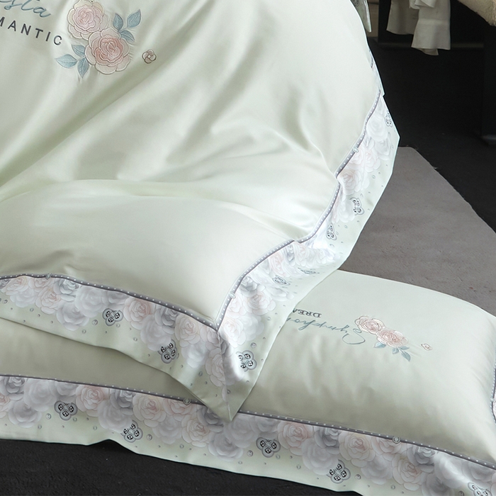 91家纺网 家纺一手货源 找家纺 浩情国际婚庆供货中心 2026新款160S春夏天丝棉高端刺绣系列四件套 玫瑰花香-清新绿