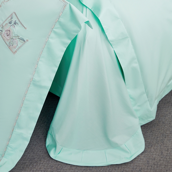 91家纺网 家纺一手货源 找家纺 浩情国际婚庆供货中心 2026新款160S春夏天丝棉高端刺绣系列四件套 诺兰-湖水蓝