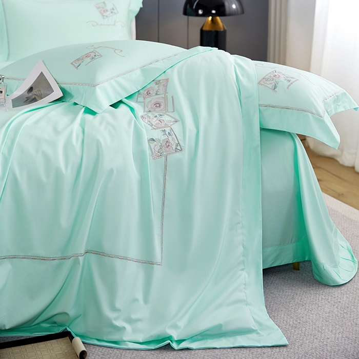 91家纺网 家纺一手货源 找家纺 浩情国际婚庆供货中心 2026新款160S春夏天丝棉高端刺绣系列四件套 诺兰-湖水蓝