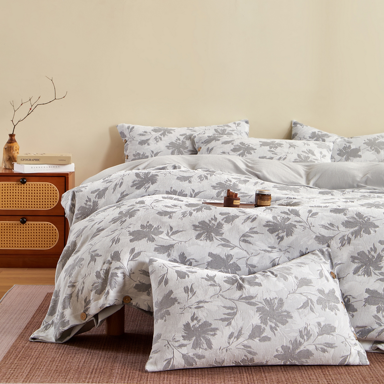 91家纺网 家纺一手货源 找家纺 （总）咏绒家纺工厂店 2025新款雪尼尔棉绒大提花四件套