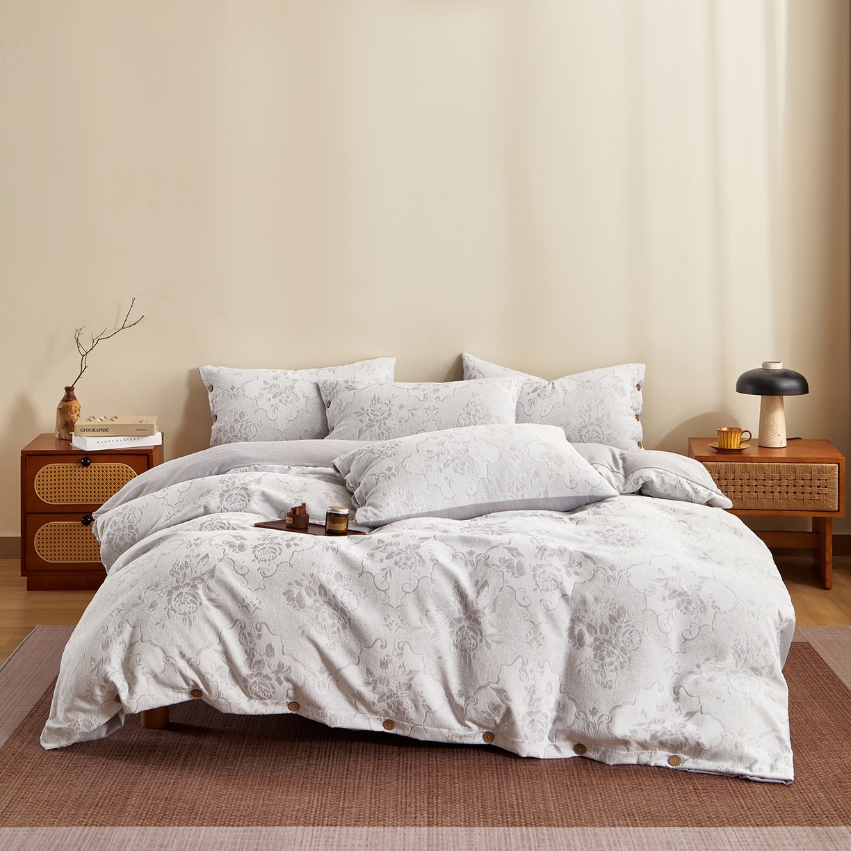 91家纺网 家纺一手货源 找家纺 咏绒家纺工厂店 2025新款雪尼尔棉绒大提花四件套 小茉莉-橡树棕