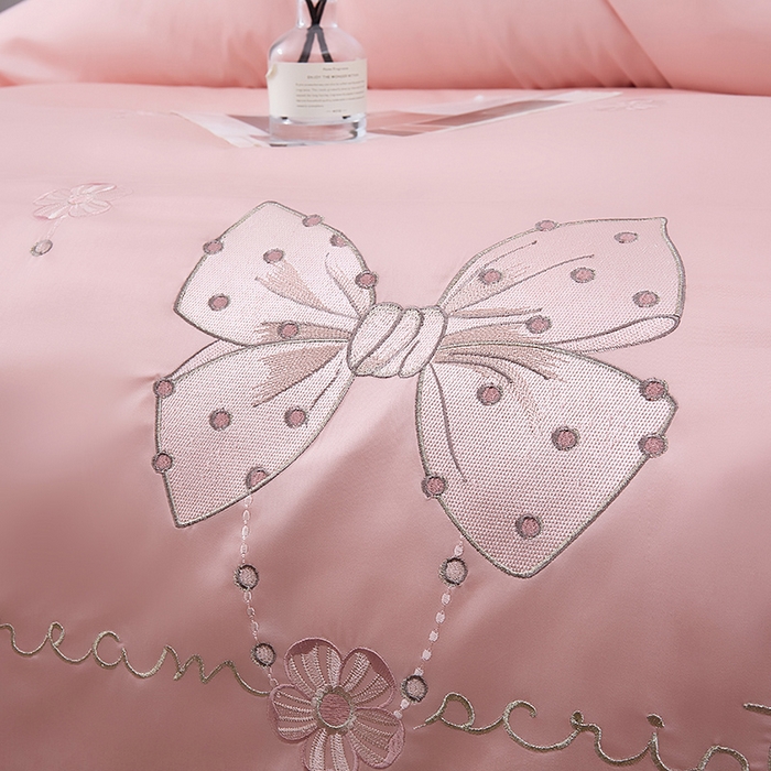 91家纺网 家纺一手货源 找家纺 浩情国际婚庆供货中心 2026新款180支长绒棉重工刺绣四件套 优雅主义-粉