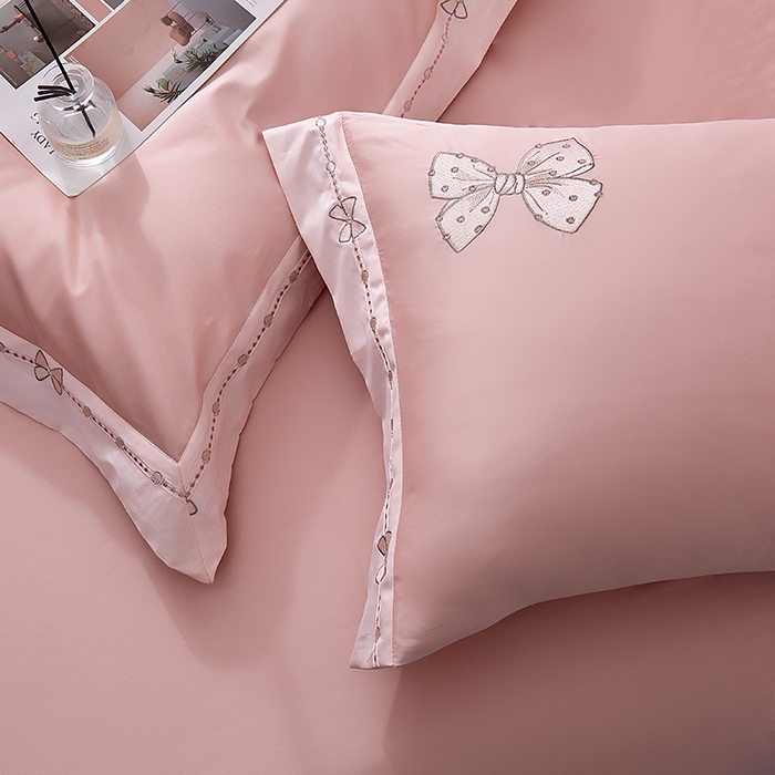 91家纺网 家纺一手货源 找家纺 浩情国际婚庆供货中心 2026新款180支长绒棉重工刺绣四件套 优雅主义-粉