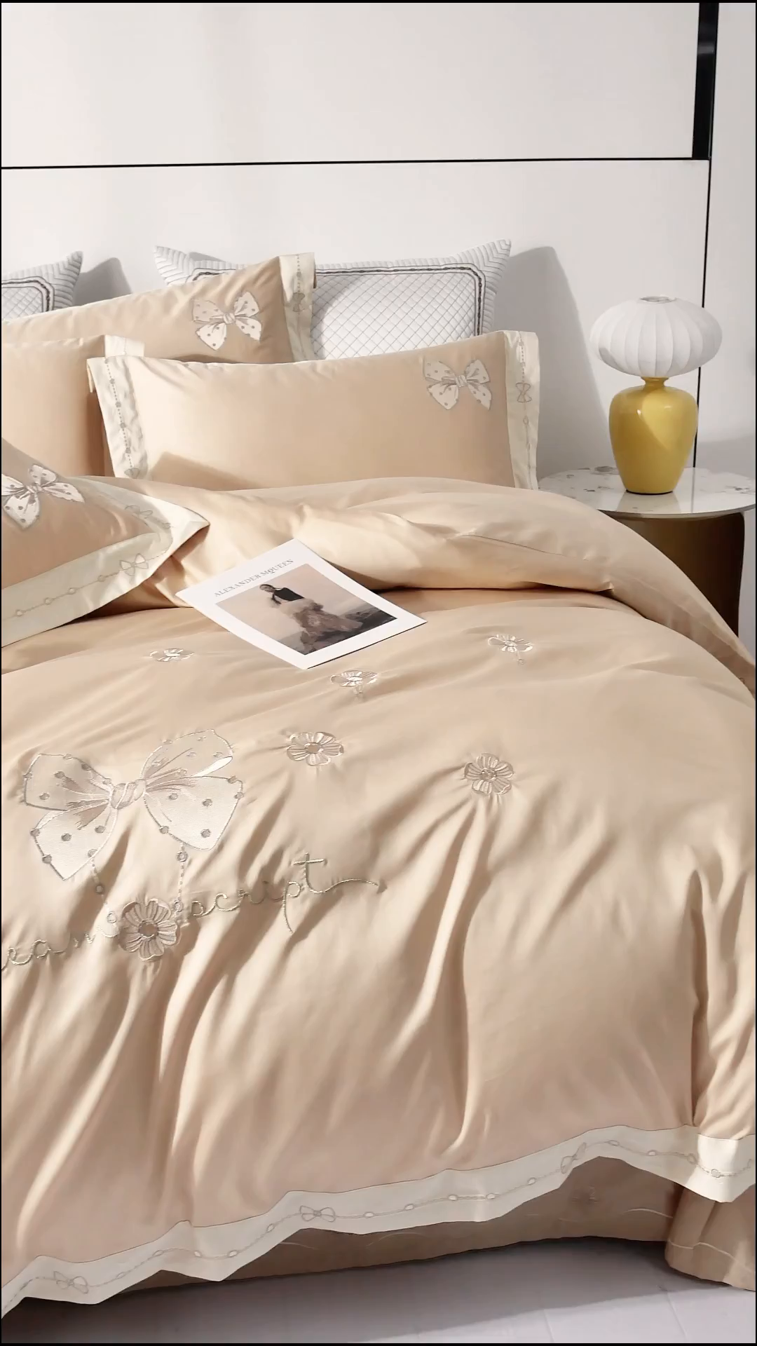 91家纺网 家纺一手货源 找家纺 浩情国际婚庆供货中心 2026新款180支长绒棉重工刺绣四件套 优雅主义-卡其