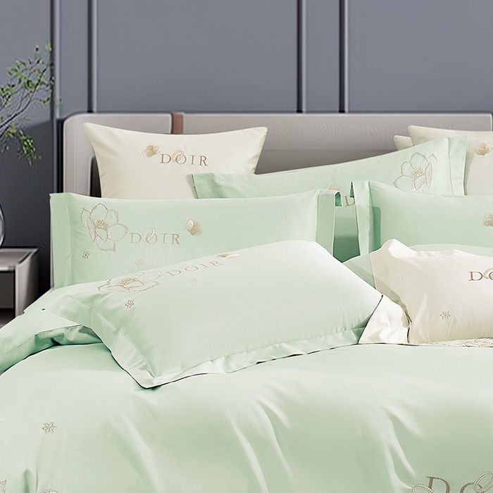 91家纺网 家纺一手货源 找家纺 浩情国际婚庆供货中心 2026新款180支长绒棉重工刺绣四件套 琉光疏影-清新绿