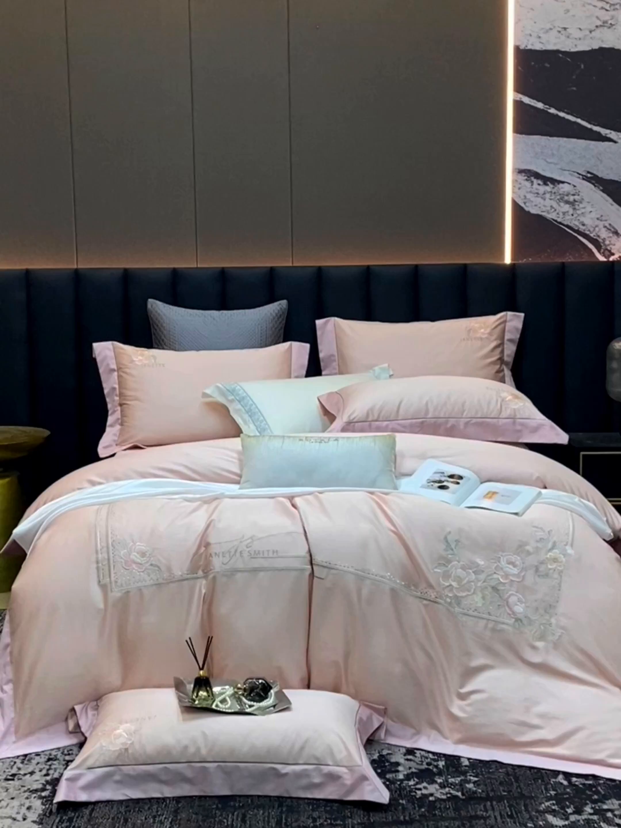 91家纺网 家纺一手货源 找家纺 浩情国际婚庆供货中心 2026新款180支长绒棉重工刺绣四件套 玛格利特-桂花玉