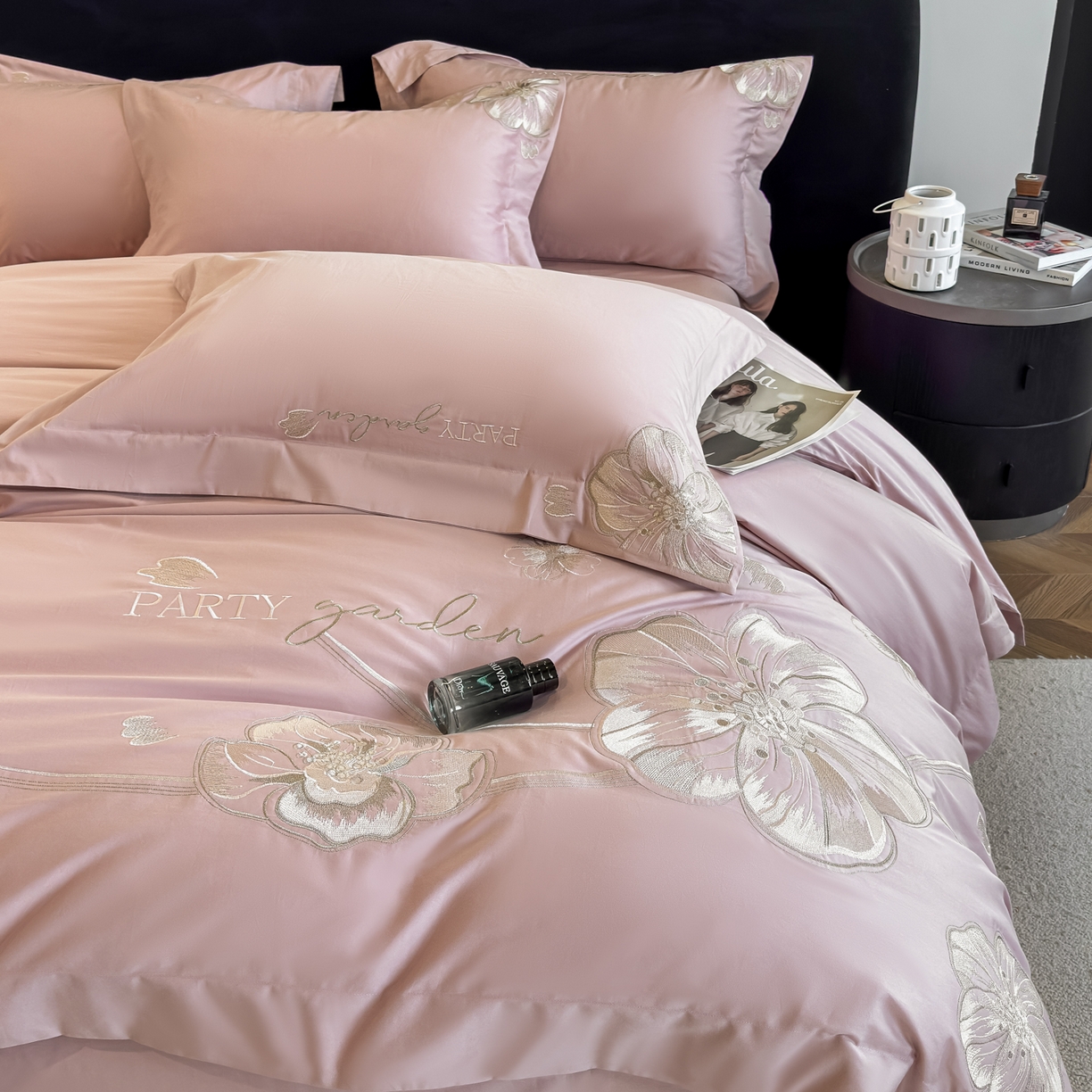 91家纺网 家纺一手货源 找家纺 （总）女子家纺 2025新款A类长绒棉新疆全棉纯棉刺绣宽边四件套-花千骨