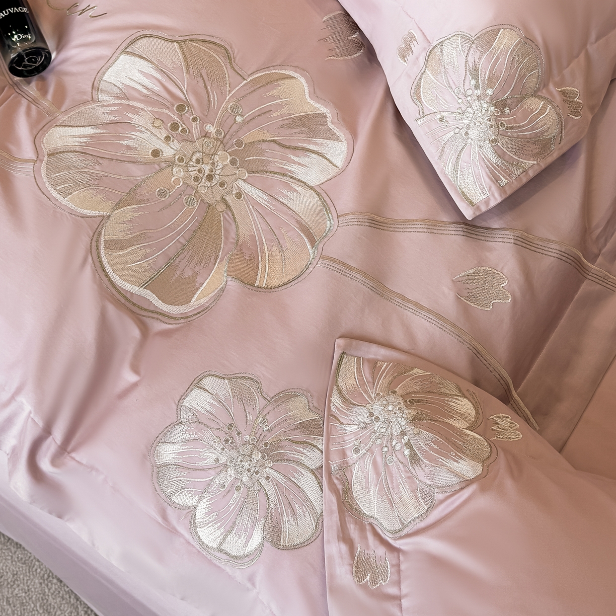 91家纺网 家纺一手货源 找家纺 （总）女子家纺 2025新款A类长绒棉新疆全棉纯棉刺绣宽边四件套-花千骨