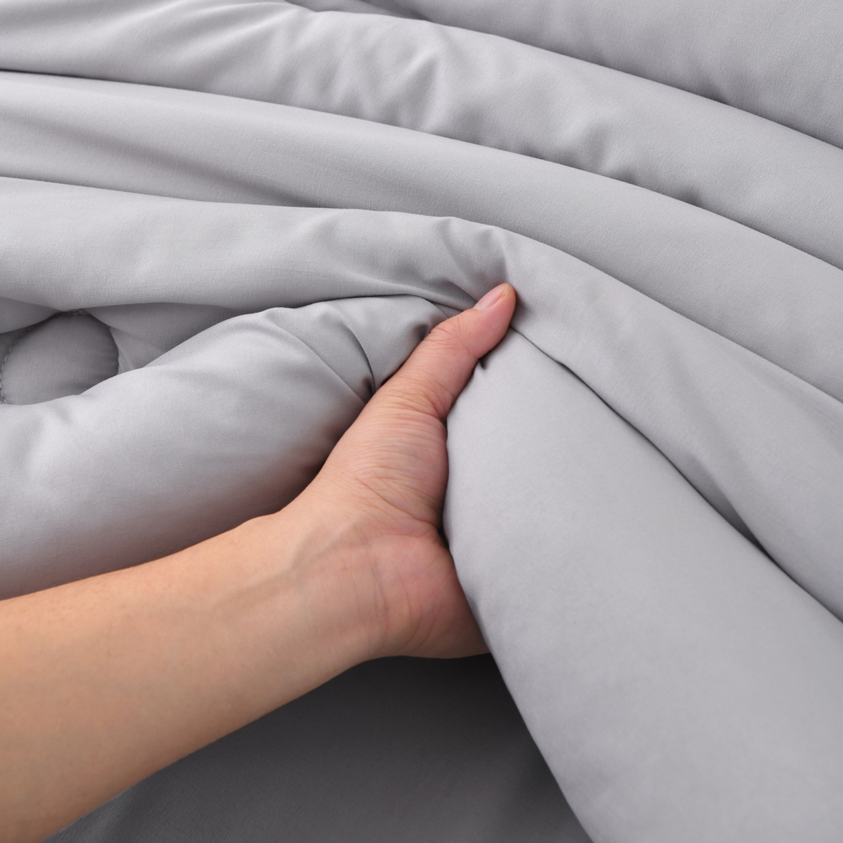 91家纺网 家纺一手货源 找家纺 瑶瑶家居 2025新款熊猫棉花被被子被芯 浅灰