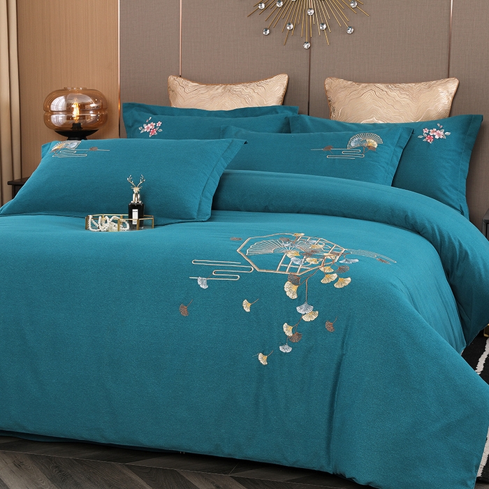 91家纺网 家纺一手货源 找家纺 浩情国际婚庆供货中心 2026四季新品120S全棉斜纹加厚磨毛高端刺绣四件套 维也纳-宝蓝