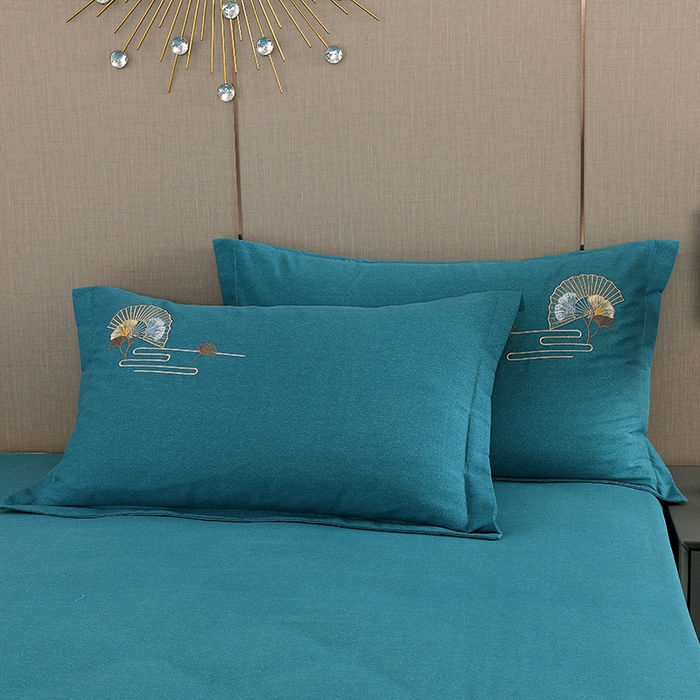 91家纺网 家纺一手货源 找家纺 浩情国际婚庆供货中心 2026四季新品120S全棉斜纹加厚磨毛高端刺绣四件套 维也纳-宝蓝