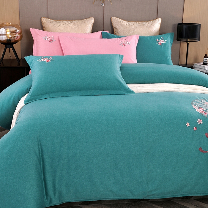 91家纺网 家纺一手货源 找家纺 浩情国际婚庆供货中心 2026四季新品120S全棉斜纹加厚磨毛高端刺绣四件套 浪漫樱花-淡雅绿