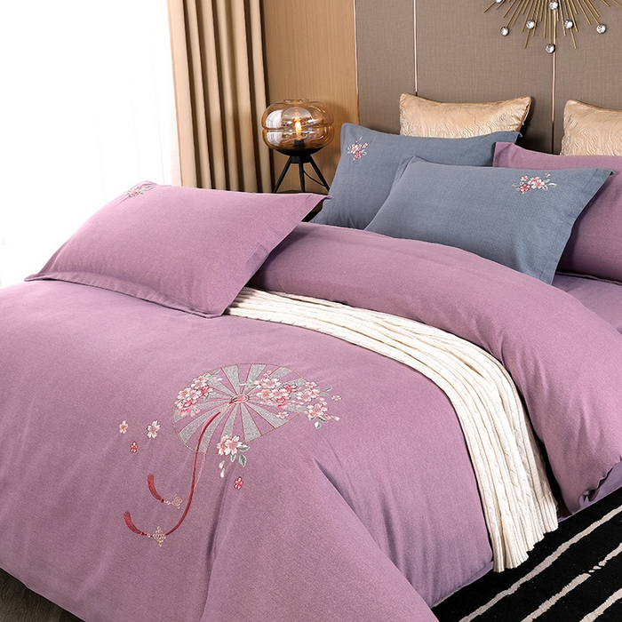 91家纺网 家纺一手货源 找家纺 浩情国际婚庆供货中心 2026四季新品120S全棉斜纹加厚磨毛高端刺绣四件套 浪漫樱花-浪漫紫