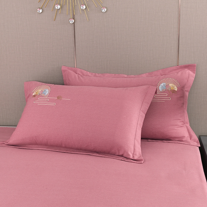 91家纺网 家纺一手货源 找家纺 浩情国际婚庆供货中心 2026四季新品120S全棉斜纹加厚磨毛高端刺绣四件套 维也纳-豆沙