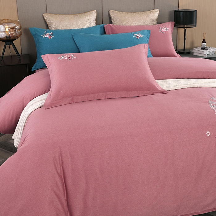 91家纺网 家纺一手货源 找家纺 浩情国际婚庆供货中心 2026四季新品120S全棉斜纹加厚磨毛高端刺绣四件套 浪漫樱花-豆沙