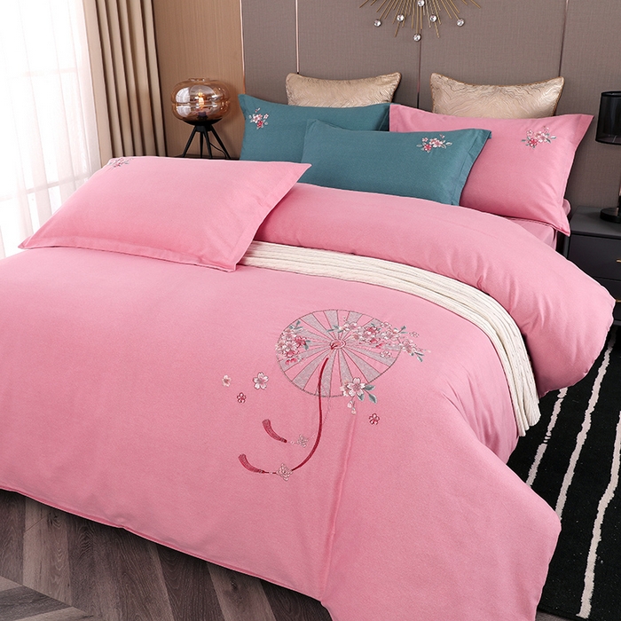 91家纺网 家纺一手货源 找家纺 浩情国际婚庆供货中心 2026四季新品120S全棉斜纹加厚磨毛高端刺绣四件套 浪漫樱花-公主粉