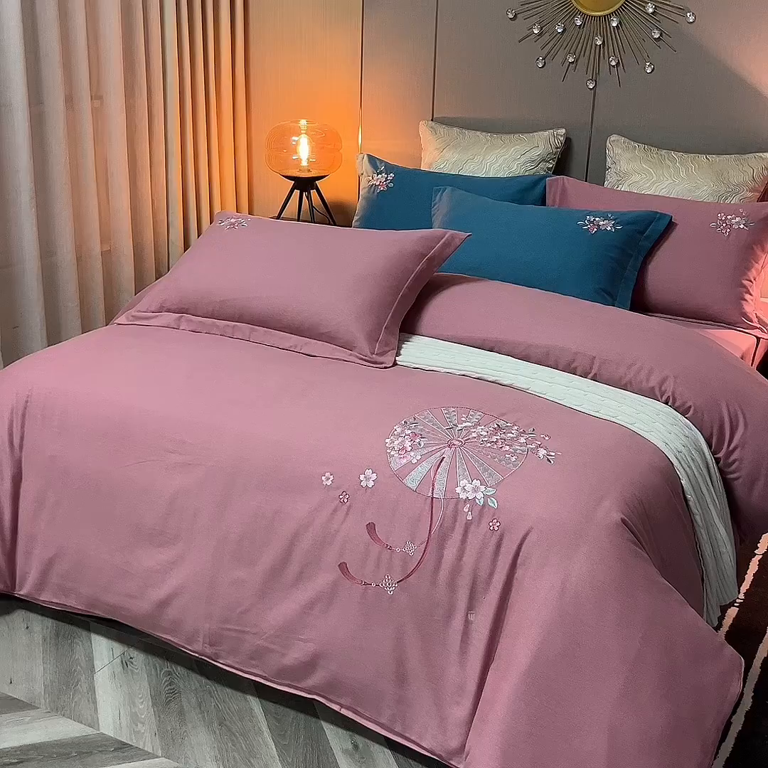 91家纺网 家纺一手货源 找家纺 浩情国际婚庆供货中心 2026四季新品120S全棉斜纹加厚磨毛高端刺绣四件套 浪漫樱花-豆沙
