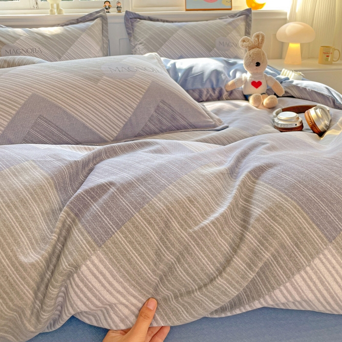 91家纺网 家纺一手货源 找家纺 曲之慕 2026新款全棉纯棉加厚喷气磨毛印花四件套 费洛斯