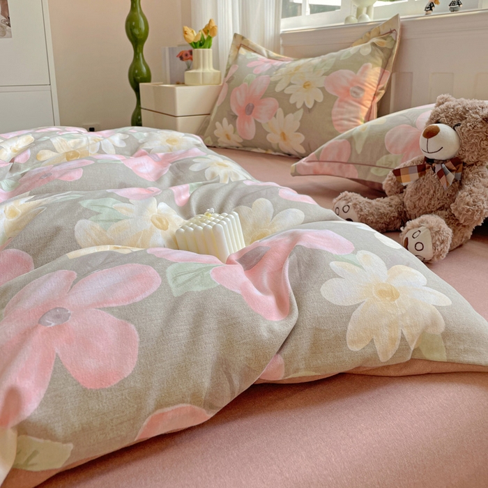 91家纺网 家纺一手货源 找家纺 曲之慕 2026新款全棉纯棉加厚喷气磨毛印花四件套 花意