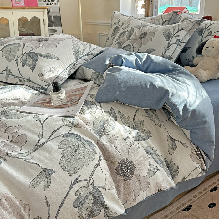 91家纺网 家纺一手货源 找家纺 曲之慕 2026新款全棉纯棉加厚喷气磨毛印花四件套 蓝汐