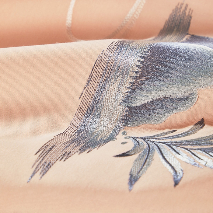 91家纺网 家纺一手货源 找家纺 浩情国际婚庆供货中心 2026新品-100支全棉长绒棉磨毛高端刺绣系列四件套 山水情-粉玉