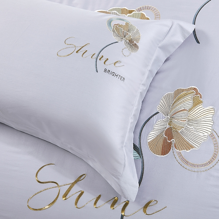 91家纺网 家纺一手货源 找家纺 浩情国际婚庆供货中心 2026新品-100支全棉长绒棉磨毛高端刺绣系列四件套 轻曼-银灰