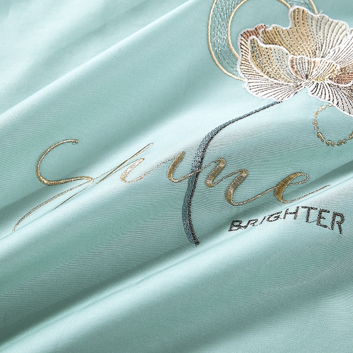 91家纺网 家纺一手货源 找家纺 浩情国际婚庆供货中心 2026新品-100支全棉长绒棉磨毛高端刺绣系列四件套 轻曼-浅绿