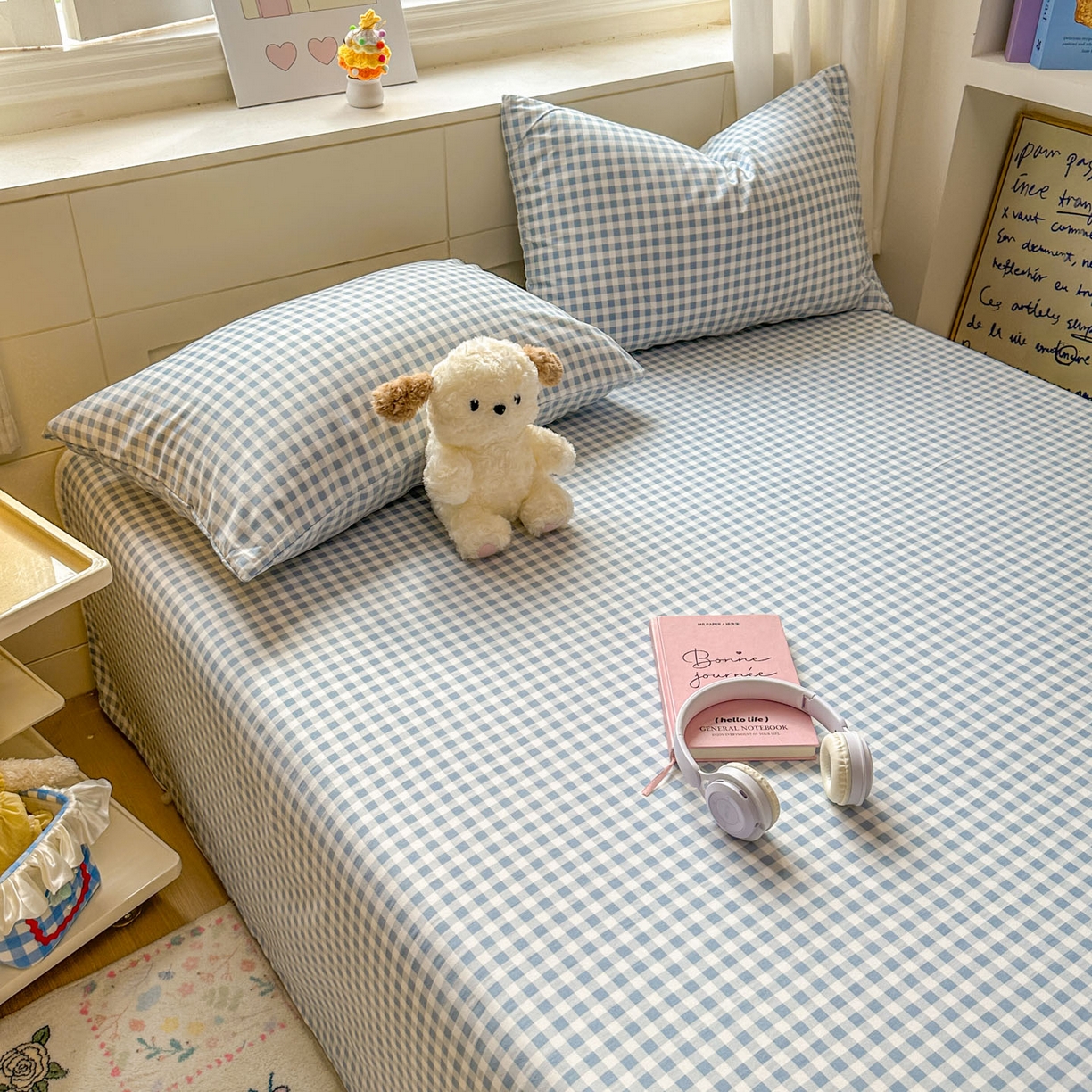 91家纺网 家纺一手货源 找家纺 冕悠家纺 2025新款A类加厚水洗棉格子点点印花超柔单品床单枕套 蓝格