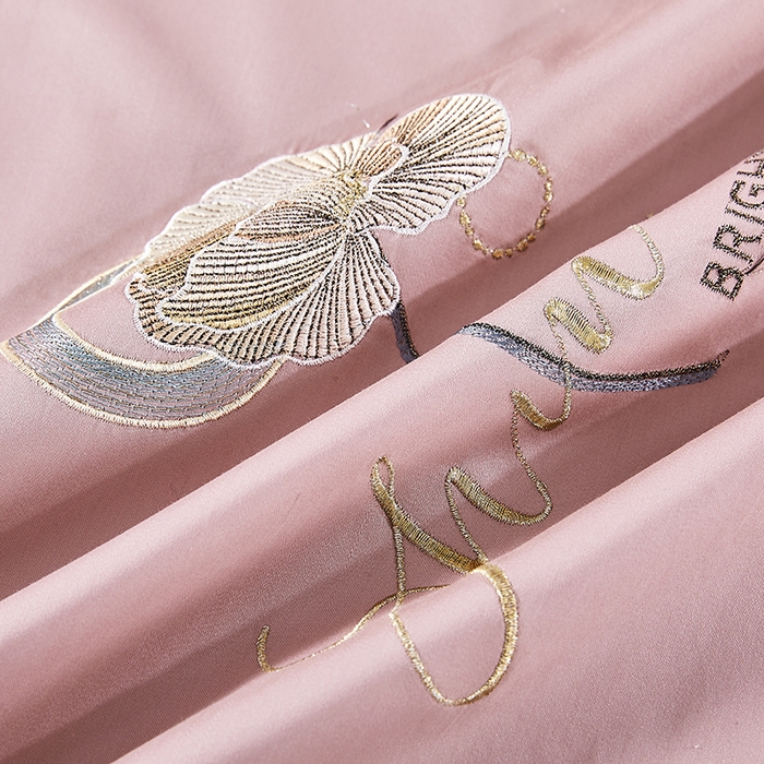 91家纺网 家纺一手货源 找家纺 浩情国际婚庆供货中心 2026新品-100支全棉长绒棉磨毛高端刺绣系列四件套 轻曼-豆沙