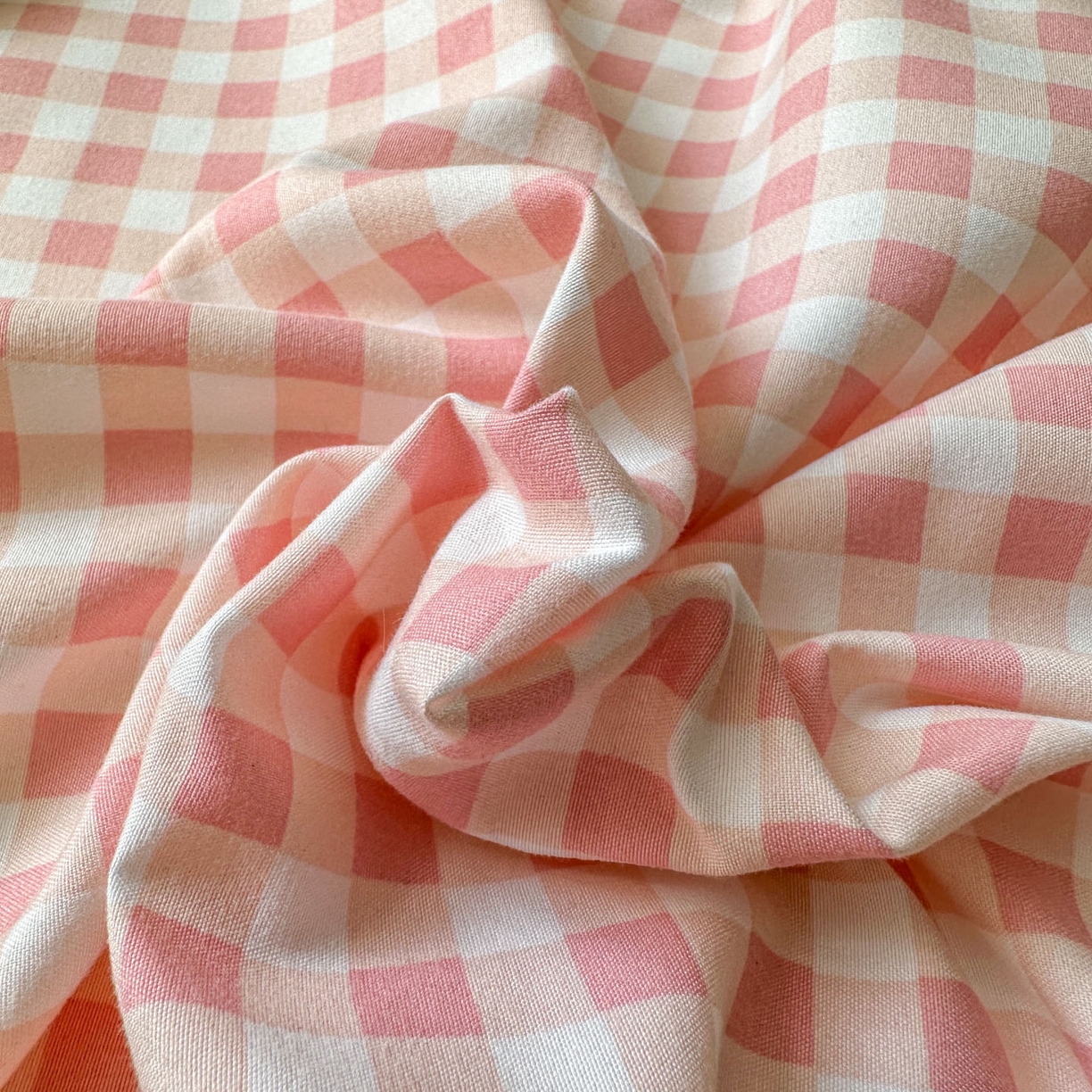 91家纺网 家纺一手货源 找家纺 冕悠家纺 2025新款A类加厚水洗棉格子点点印花超柔单品床单枕套 粉格