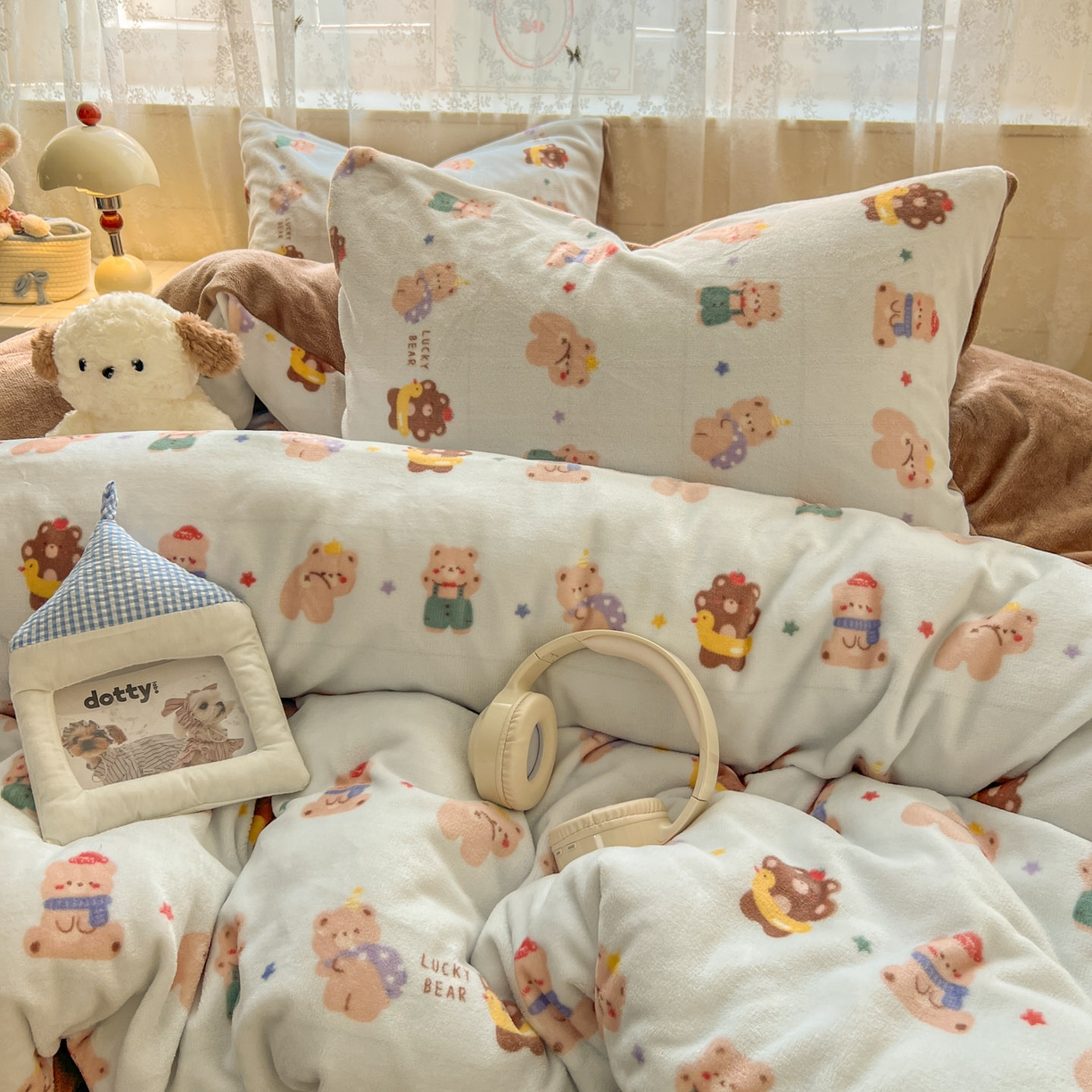 91家纺网 家纺一手货源 找家纺 冕悠家纺 2025新款A类200克加厚印花牛奶绒保暖四件套提供买家秀 小熊历险记