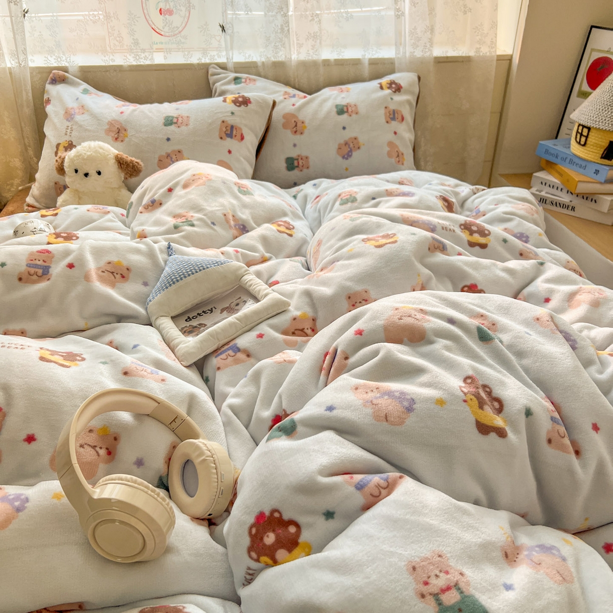 91家纺网 家纺一手货源 找家纺 冕悠家纺 2025新款A类200克加厚印花牛奶绒保暖四件套提供买家秀 小熊历险记