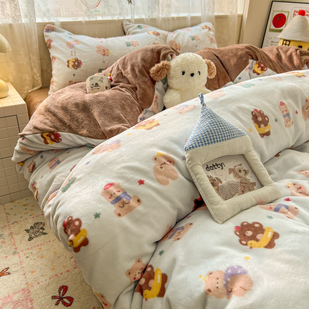 91家纺网 家纺一手货源 找家纺 冕悠家纺 2025新款A类200克加厚印花牛奶绒保暖四件套提供买家秀 小熊历险记