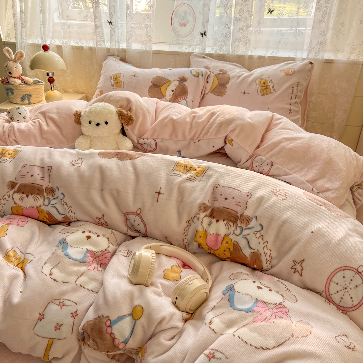 91家纺网 家纺一手货源 找家纺 冕悠家纺 2025新款A类200克加厚印花牛奶绒保暖四件套提供买家秀 蝴蝶结小狗